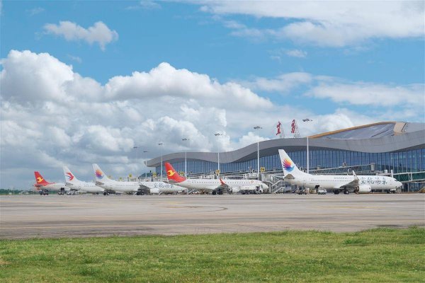 股票king 三峡机场36条航线迎接“超级黄金周” 8天预计运送旅客9万人次